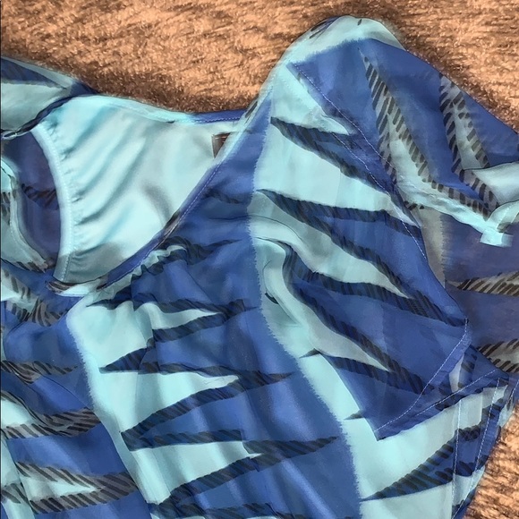 Dress - Picture 4 of 4